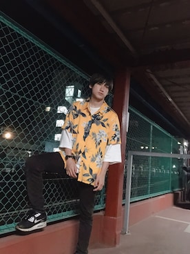 「H&M（エイチ・アンド・エム）のアイテム（トップス、イエロー系）」を使った、宮内慧人(KEITO)さん（メンズ・172cm）の夏コーディネート