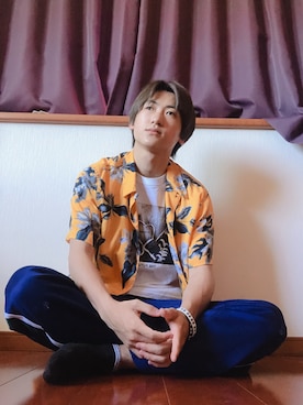 「CONVERSE（コンバース）のアイテム（トップス、ホワイト系）」を使った、宮内慧人(KEITO)さん（メンズ・172cm）の夏コーディネート