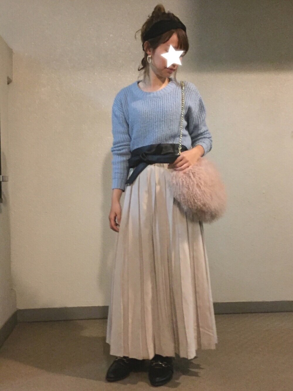 「オトナカジュアル、デート、ootd、KBF、サッシュベルト、ターバン、バブーシュ、Another Edition、もこもこ、クリスマスコーデ」｜「A part byのＡＴサークルパーツピアス 734333 （ピアス（両耳用）、ホワイト系）」を使った、chihirooさん（レディース・151cm）の冬コーディネートの1枚目の写真