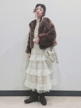 「present（プレゼント）のアイテム（イヤリング）」を使った、yukoさん（レディース・167cm）の冬コーディネート