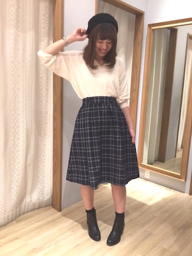 「earth music&ecology（アースミュージックアンドエコロジー）のアイテム（ハット、ブラック系）」を使った、なかちゃんさん（レディース・170cm）の秋コーディネート