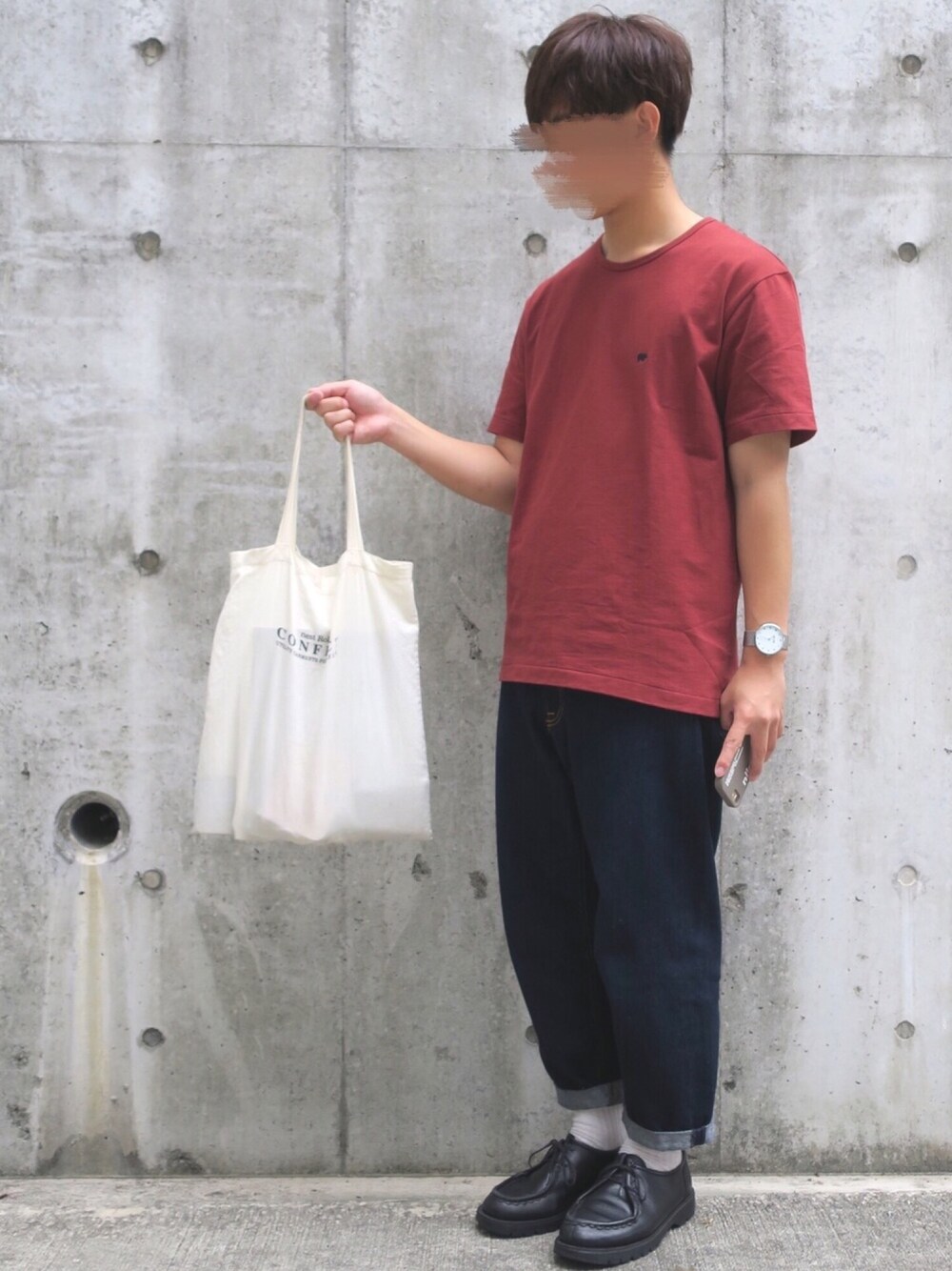 「Scye、URBAN RESEARCH、Tシャツ、GU、ワイドデニム、革靴、KLEMAN、きれいめカジュアル、シンプル、夏」｜「ScyeのScye×URBAN RESEARCH　別注LOGO SHORT-SLEEVE T-SHIRTS（Tシャツ/カットソー、ブラウン系）」を使った、ぜっきーさん（メンズ・166cm）の夏コーディネートの1枚目の写真