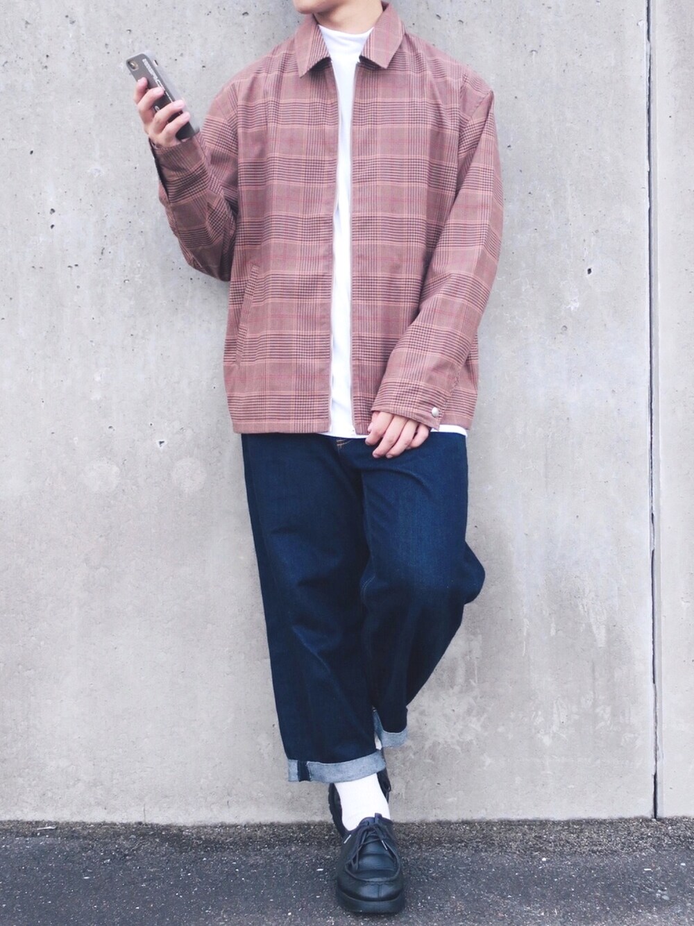 「秋のカフェオレコーデ、ドリズラージャケット、ブルゾン、niko and ...、モックネックT、ワイドデニム、GU、革靴、KLEMAN、きれいめカジュアル」｜「niko and...のジップアップブルゾン（ブルゾン、ブラウン系）」を使った、ぜっきーさん（メンズ・166cm）の秋コーディネートの1枚目の写真