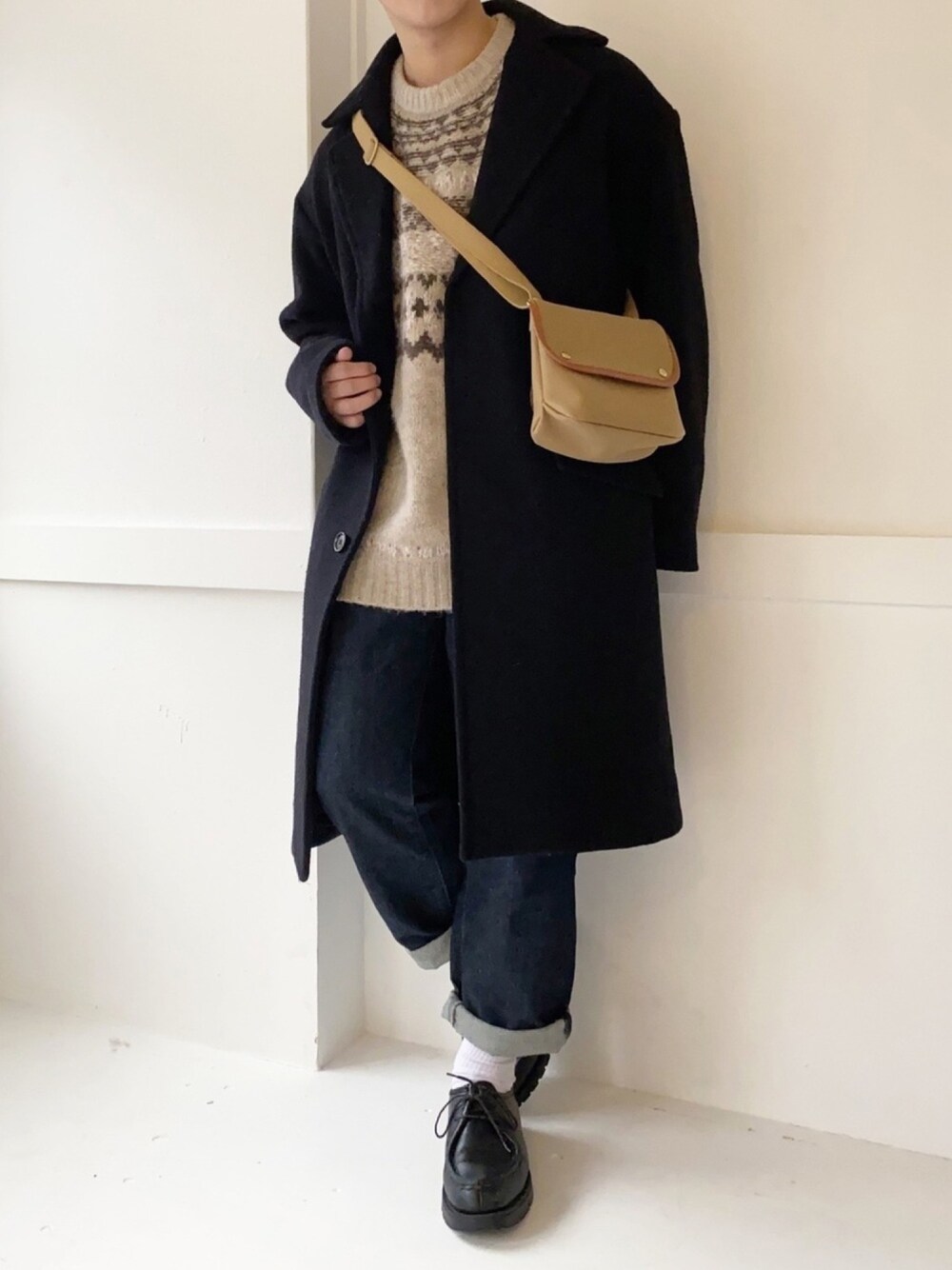 「チェスターコート、GLOBAL WORK、ノルディック柄、niko and ...、テーパードデニム、UNIQLO、革靴、KLEMAN、BRADY、年末WEAR感謝祭」｜「GLOBAL WORKのメリノウールビッグコート/752429（チェスターコート、ブルー系）」を使った、ぜっきーさん（メンズ・165cm）の冬コーディネートの1枚目の写真