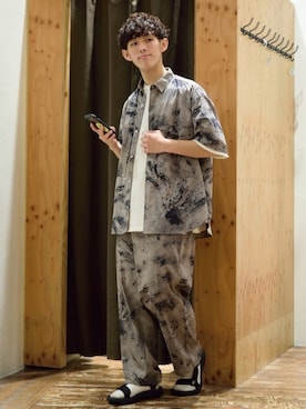 「UNSTUDIED（アンスタディード）のアイテム」を使った、ぜっきーさん（メンズ・165cm）の春コーディネート