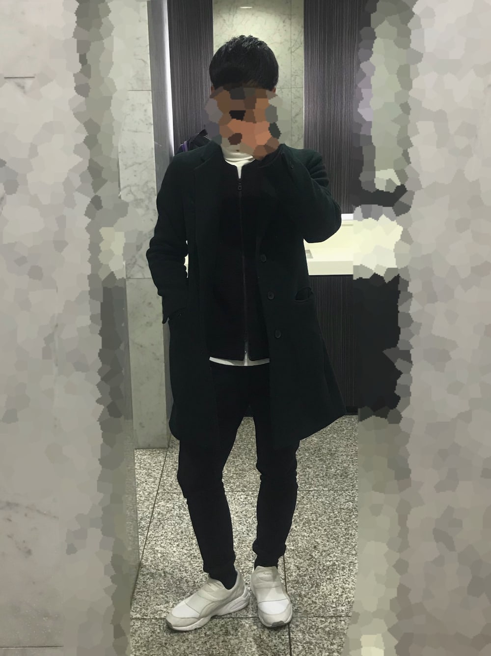 「PUMA、puma x stampd、PUMA×STAMPD」｜「PUMAのTRINOMIC SOCK NM X STAMPD（スニーカー、ホワイト系）」を使った、とーるさん（メンズ・171cm）の冬コーディネートの1枚目の写真