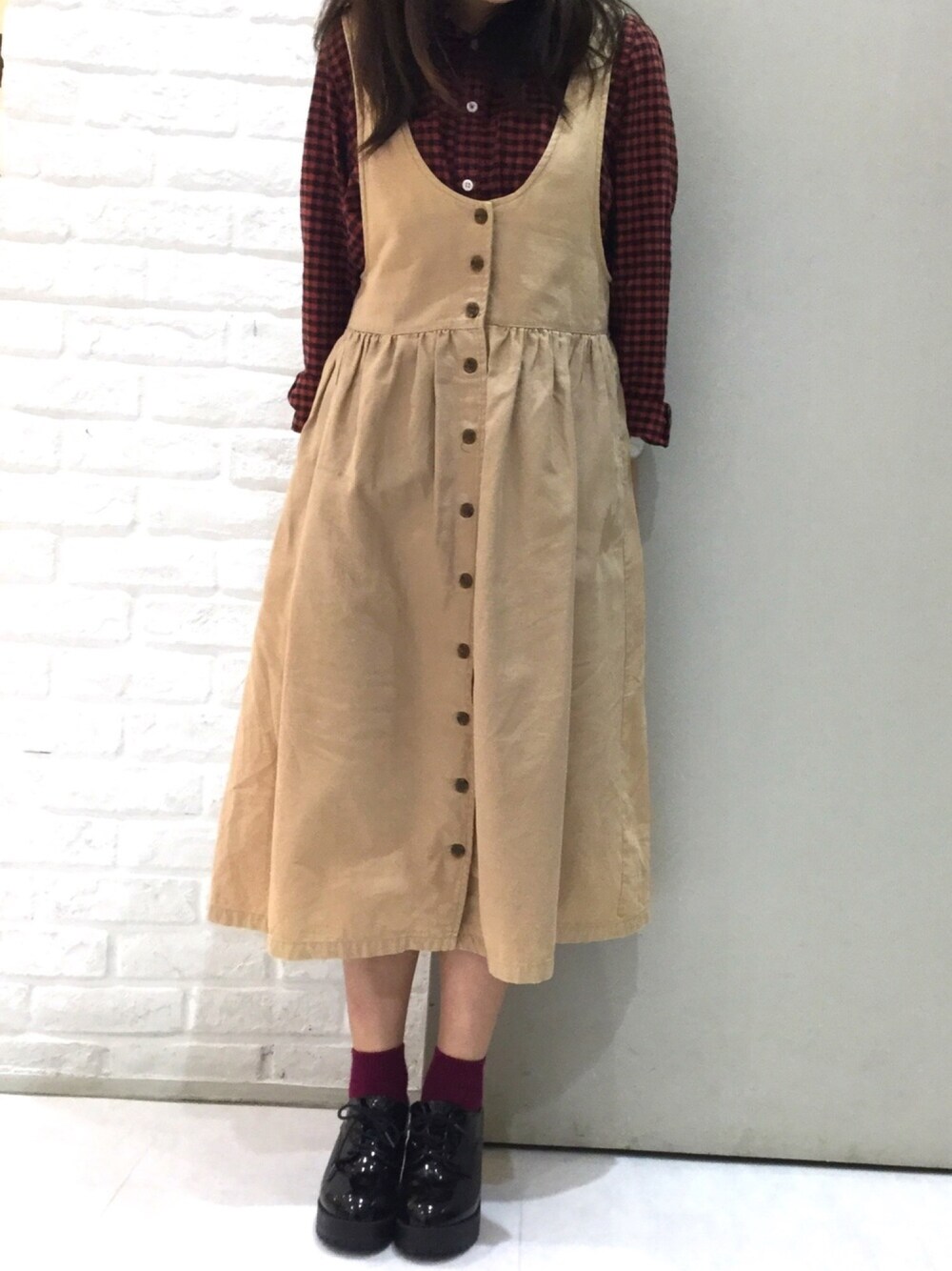 「靴下屋、あけましておめでとうございます！、いつかのコーデ、いつもありがとうございます」｜「ehka sopoのアイテム（ジャンパースカート、ベージュ系）」を使った、ちぃさん（レディース・158cm）の冬コーディネートの1枚目の写真