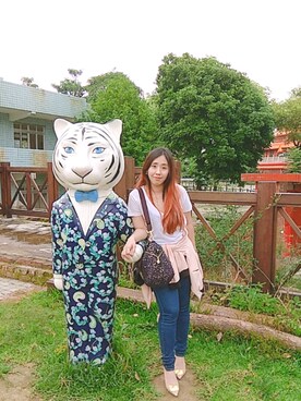 「無（ム）のアイテム（ブルゾン）」を使った、Wendy Wangさん（レディース・155cm）の春コーディネート