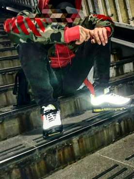 「OFF-WHITE」｜「アイテム（ミリタリージャケット）」を使った、たかおさん（メンズ・165cm）の冬コーディネート