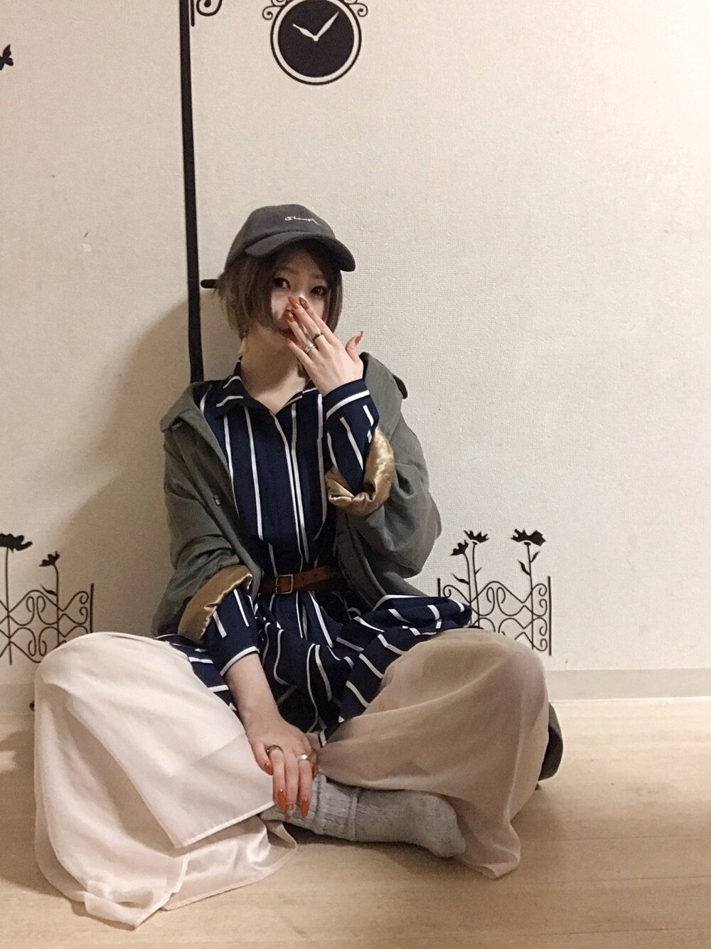 「ウエストマーク、ストライプ、ストライプシャツ、シャツワンピ、とろみシャツ、ズルズル、休日スタイル、プチプラコーデ、大人ガーリー、楽チンコーデ」｜「coca（coca）のサイドスリット入りとろみストライプロングシャツ（シャツワンピース、ブルー系）」を使った、ピザ子@ゆるーく更新さん（レディース・167cm）の春コーディネートの1枚目の写真