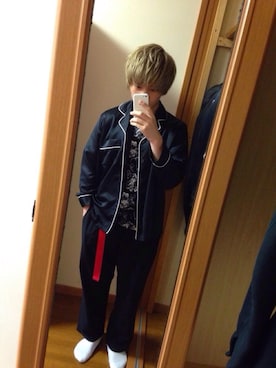 「HERE'S（HERE'S）のアイテム（トップス）」を使った、にぃみさん（メンズ・164cm）の春コーディネート