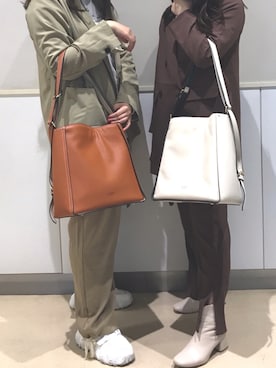「& chouette（アンドシュエット）のアイテム（トートバッグ）」を使った、&chouette（アンドシュエット）さん（レディース・158cm）の春コーディネート