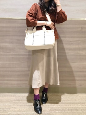 「& chouette（アンドシュエット）のアイテム（トートバッグ）」を使った、&chouette（アンドシュエット）さん（レディース・161cm）の春コーディネート