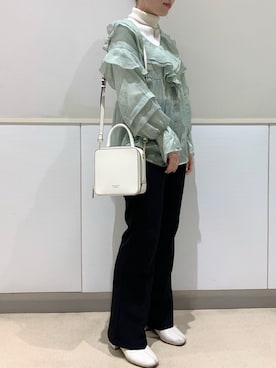 「& chouette（アンドシュエット）のアイテム（ショルダーバッグ）」を使った、&chouette（アンドシュエット）さん（レディース・157cm）の春コーディネート