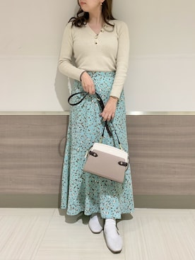 「& chouette（アンドシュエット）のアイテム（ショルダーバッグ）」を使った、&chouette（アンドシュエット）さん（レディース・160cm）の春コーディネート