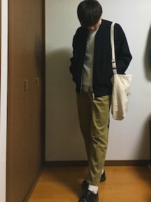 ニット/セーターを使った「コーデュロイパンツ ベージュ」の人気