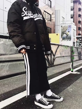 「Supreme （シュプリーム）のアイテム（その他アウター）」を使った、Yiizzさん（レディース・163cm）の春コーディネート