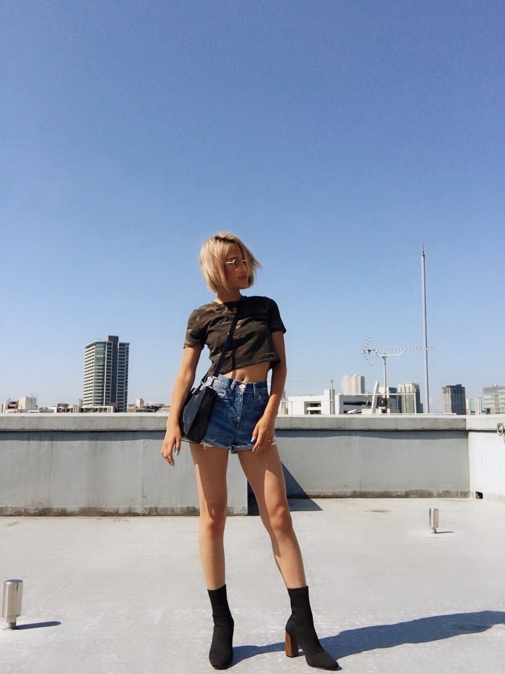 「GYDA、カジュアルコーデ、ootd、オトナカジュアル、Tシャツ」｜「GYDAのJETLAGショートTシャツ（Tシャツ/カットソー、その他）」を使った、numa_gydaさん（レディース・160cm）の夏コーディネートの1枚目の写真