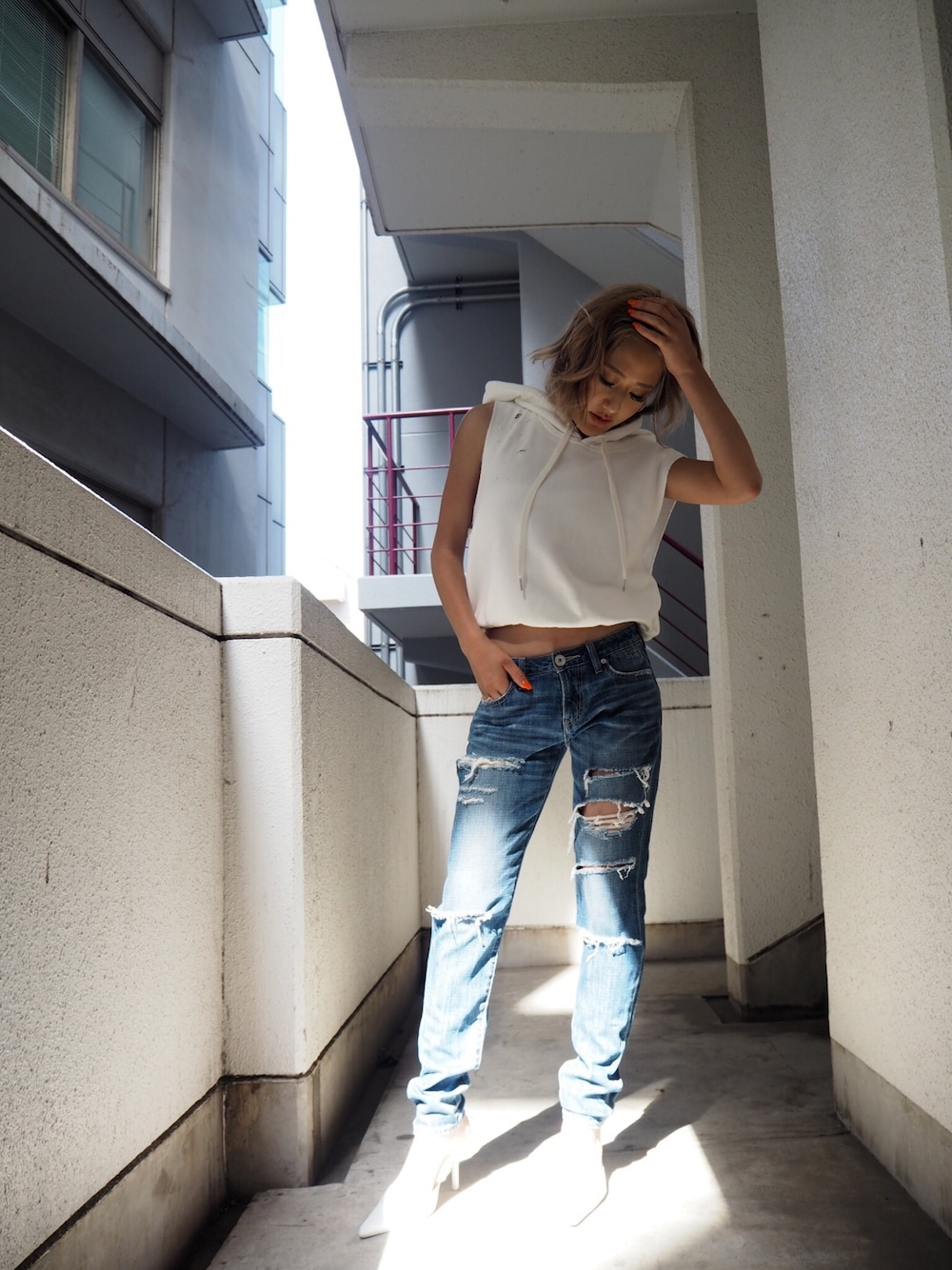 「GYDA、カジュアルコーデ、デニムパンツ、ootd、ノースリーブ」｜「GYDAのアイテム（トップス、ホワイト系）」を使った、numa_gydaさん（レディース・160cm）の夏コーディネートの1枚目の写真