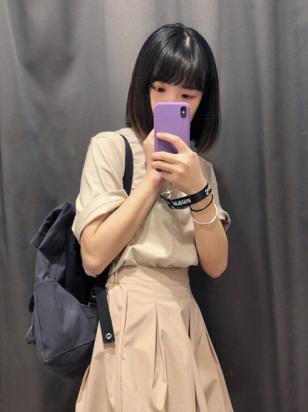 「UNIQLO、ROOTOTE、シンプルコーデ、カジュアルコーデ」｜「UNIQLOのクロップドクルーネックＴ（半袖）（Tシャツ/カットソー、ベージュ系）」を使った、shamshamさん（レディース・156cm）の春コーディネートの1枚目の写真