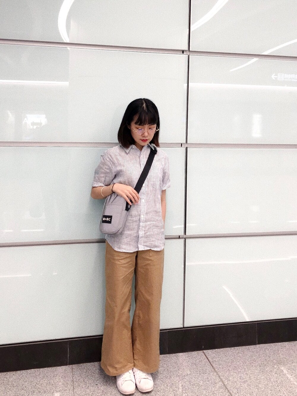 「休日コーデ、GU、MUJI、夏コーデ」｜「mujiのアイテム（シャツ/ブラウス、ホワイト系）」を使った、shamshamさん（レディース・156cm）の春コーディネートの1枚目の写真