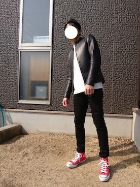 「赤コンバース」｜「アイテム（ライダースジャケット）」を使った、ひろさん（メンズ・163cm）の冬コーディネート