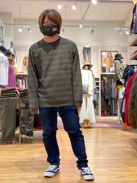 「デニムにTシャツ」｜adgjm12121212さん（メンズ・165cm）の秋コーディネート