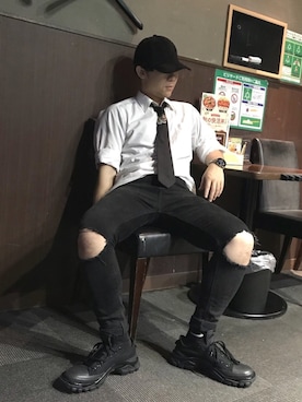 「adidas by RAF SIMONS（アディダスバイラフシモンズ）のadidas by RAF SIMONS 『NEW RUNNER』スニーカー（スニーカー、ブラック系）」を使った、ジャンさん（メンズ・169cm）の秋コーディネート