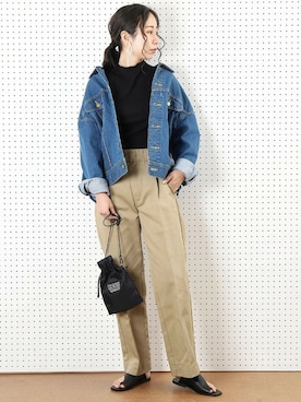 「リブニット」｜「アイテム（マウンテンパーカー）」を使った、akaneさん（レディース・162cm）の冬コーディネート