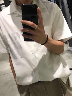 「アイテム（スラックス、ベージュ系）」を使った、水野亘さん（メンズ・175cm）の夏コーディネート