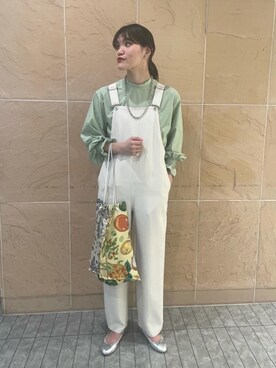 「UNITED ARROWS（ユナイテッドアローズ）のアイテム（オールインワン・サロペット）」を使った、Hikaru Hoshibaさん（レディース・169cm）の冬コーディネート