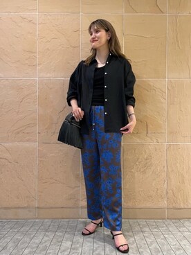 「UNITED ARROWS（ユナイテッドアローズ）のUBCC リネン シャンブレー ビックシルエットシャツ（シャツ/ブラウス、ブラック系）」を使った、Hikaru Hoshibaさん（レディース・169cm）の春コーディネート
