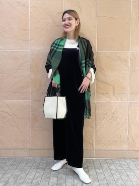 「UNITED ARROWS（ユナイテッドアローズ）のアイテム（サロペット/オーバーオール）」を使った、Hikaru Hoshibaさん（レディース・169cm）の秋コーディネート