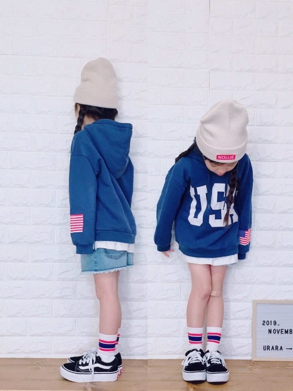 「カジュアル、キッズコーデ、ニット帽、ショートパンツ、レイヤードスタイル、パーカー、ブルー、ラインソックス」｜「GUのアイテム（デニムパンツ、ブルー系）」を使った、uranさん（キッズ・110cm）の秋コーディネートの1枚目の写真