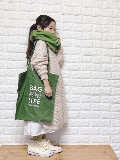 ストール ショールを使った ニットワンピース の人気ファッションコーディネート 年齢 9歳以下 Sciaky