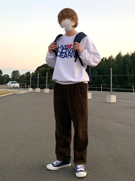 「Eddie Bauer（エディーバウアー）のアイテム（パンツ）」を使った、koyoさん（メンズ・175cm）の秋コーディネート
