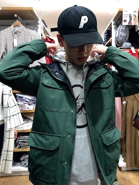 「アイテム（キャップ）」を使った、hypebeast w shopさん（メンズ・172cm・10代）の秋コーディネート