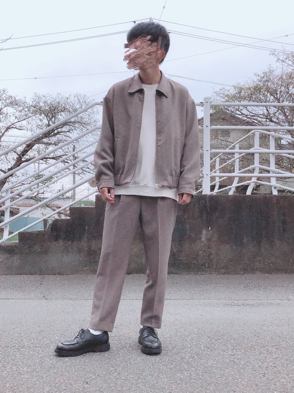 「おしゃれさんと繋がりたい、秋服、今日のコーデ、ファッションの力を信じよう、秋のカフェオレコーデ、きれいめカジュアル、セットアップ、ガンクラブチェック、プチプラ」｜「WYM LIDNMの【WYM LIDNM】OVERSIZED PE TWILL ZIP BLOUSON（ブルゾン、その他）」を使った、りゅうさん（メンズ・172cm）の秋コーディネートの1枚目の写真