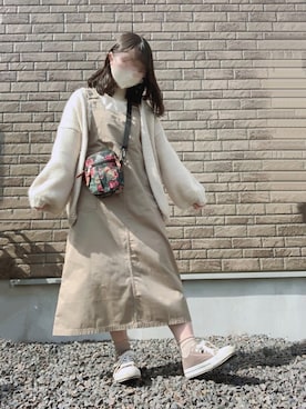 「サロペットスカート」｜「アイテム（スウェット）」を使った、nigaさん（レディース・156cm）の春コーディネート