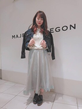 「キラキラリバーシブルスカート」｜マジェスティックレゴン天王寺ミオ店スタッフさん（レディース・156cm）の冬コーディネート