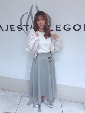 「ラップフレアスカート」｜マジェスティックレゴン天王寺ミオ店スタッフさん（レディース・156cm）の春コーディネート