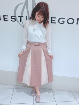 「ピュアリボンブラウス」｜マジェスティックレゴン天王寺ミオ店スタッフさん（レディース・156cm）の春コーディネート