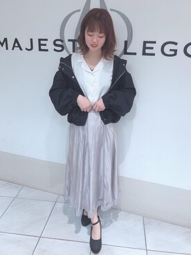 「キラキラリバーシブルスカート」｜マジェスティックレゴン天王寺ミオ店スタッフさん（レディース・156cm）の春コーディネート
