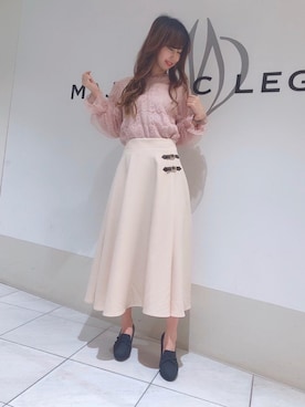 「ラップフレアスカート」｜マジェスティックレゴン天王寺ミオ店スタッフさん（レディース・156cm）の春コーディネート