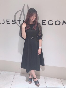 「スカラップ」｜「アイテム（ジャンパースカート）」を使った、マジェスティックレゴン天王寺ミオ店スタッフさん（レディース・156cm）の春コーディネート