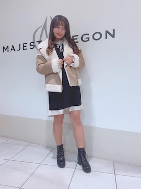 「エクリュ」｜「アイテム（ブーツ）」を使った、マジェスティックレゴン天王寺ミオ店スタッフさん（レディース・156cm）の秋コーディネート
