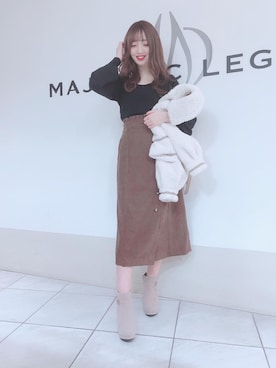 「Iラインスカート」｜「アイテム（その他アウター）」を使った、マジェスティックレゴン天王寺ミオ店スタッフさん（レディース・156cm）の秋コーディネート