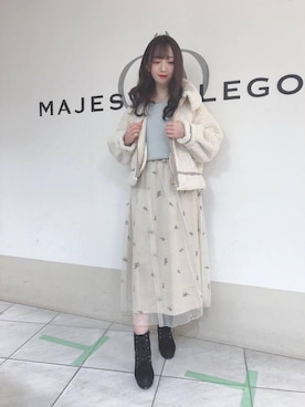 「白スカート」｜「アイテム（その他アウター）」を使った、マジェスティックレゴン天王寺ミオ店スタッフさん（レディース・156cm）の冬コーディネート