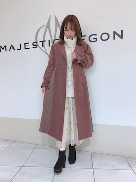 「白スカート」｜「アイテム（その他アウター）」を使った、マジェスティックレゴン天王寺ミオ店スタッフさん（レディース・155cm）の冬コーディネート