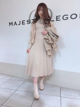 「アイボリー」｜「アイテム（トレンチコート）」を使った、マジェスティックレゴン天王寺ミオ店スタッフさん（レディース・156cm）の冬コーディネート